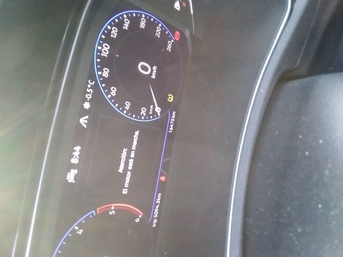 Volkswagen T-Roc Sport 2.0 TDI 110 kW (150 CV) DSG Vehículo usado en Madrid Volkswagen T-Roc Sport 2.0 TDI 110 kW (150 CV) DSG Vehículo usado en Madrid