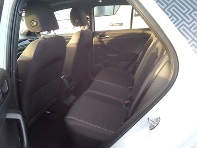 Volkswagen T-Roc Sport 2.0 TDI 110 kW (150 CV) DSG 9 Volkswagen T-Roc Sport 2.0 TDI 110 kW (150 CV) DSG 9