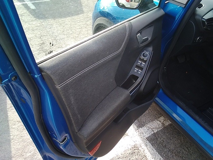 Ford Puma 1.0 EcoBoost MHEV Titanium 92 kW (125 CV) Vehículo usado en Madrid Ford Puma 1.0 EcoBoost MHEV Titanium 92 kW (125 CV) Vehículo usado en Madrid