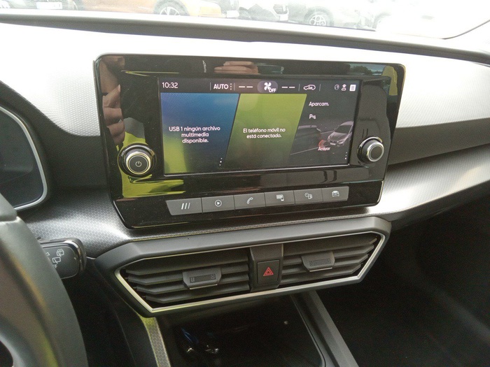 SEAT León 2.0 TDI S&S Style Go 85 kW (115 CV) Vehículo usado en Madrid SEAT León 2.0 TDI S&S Style Go 85 kW (115 CV) Vehículo usado en Madrid