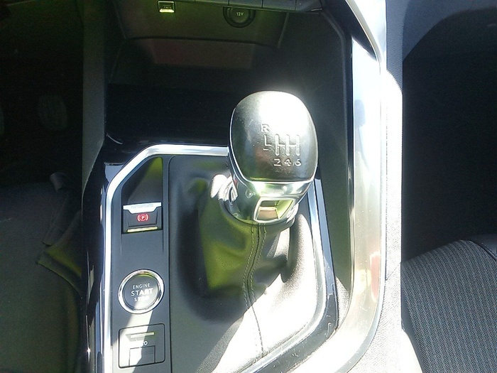 Peugeot 5008 BlueHDi 130 S&S Allure 96 kW (130 CV) Vehículo usado en Madrid Peugeot 5008 BlueHDi 130 S&S Allure 96 kW (130 CV) Vehículo usado en Madrid