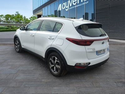 Kia Sportage 1.6 MHEV Business 4x4 100 kW (136 CV) 6 Kia Sportage 1.6 MHEV Business 4x4 100 kW (136 CV) 6