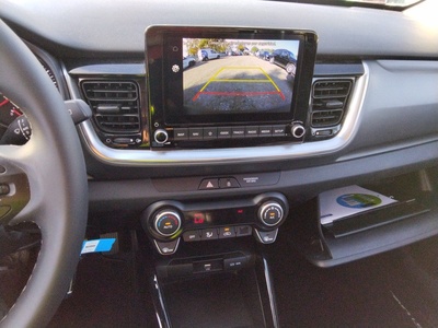 Kia Stonic 1.0 T-GDi MHEV Drive iMT 88 kW (120 CV) 12 Kia Stonic 1.0 T-GDi MHEV Drive iMT 88 kW (120 CV) 12