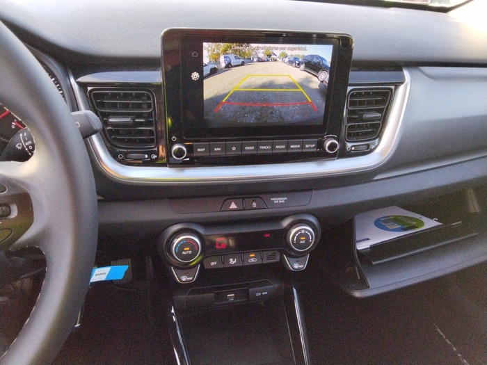 Kia Stonic 1.0 T-GDi MHEV Drive iMT 88 kW (120 CV) Vehículo usado en Madrid Kia Stonic 1.0 T-GDi MHEV Drive iMT 88 kW (120 CV) Vehículo usado en Madrid