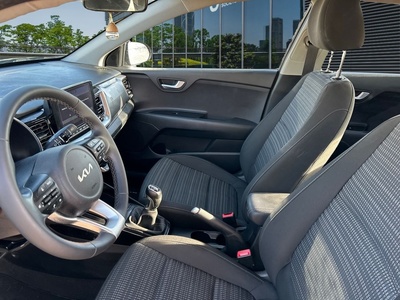 Kia Stonic 1.0 T-GDi MHEV Drive iMT 88 kW (120 CV) 7 Kia Stonic 1.0 T-GDi MHEV Drive iMT 88 kW (120 CV) 7