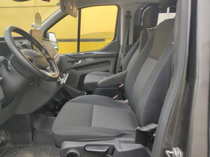 Ford Transit Custom Kombi PHEV Trend L1 Auto 93 kW (126 CV) Vehículo usado en Madrid Ford Transit Custom Kombi PHEV Trend L1 Auto 93 kW (126 CV) Vehículo usado en Madrid