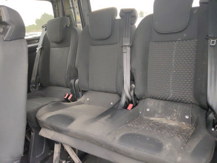 Ford Transit Custom Kombi PHEV Trend L1 Auto 93 kW (126 CV) Vehículo usado en Madrid Ford Transit Custom Kombi PHEV Trend L1 Auto 93 kW (126 CV) Vehículo usado en Madrid