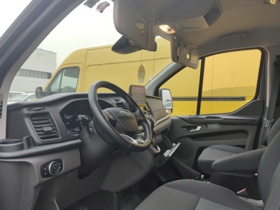 Ford Transit Custom Kombi PHEV Trend L1 Auto 93 kW (126 CV) 12 Ford Transit Custom Kombi PHEV Trend L1 Auto 93 kW (126 CV) 12