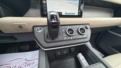 Land Rover Defender 110 D240 S 4WD Auto 177 kW (240 CV) 13 Land Rover Defender 110 D240 S 4WD Auto 177 kW (240 CV) 13