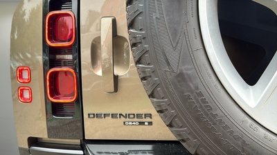 Land Rover Defender 110 D240 S 4WD Auto 177 kW (240 CV) 29 Land Rover Defender 110 D240 S 4WD Auto 177 kW (240 CV) 29