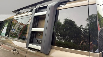 Land Rover Defender 110 D240 S 4WD Auto 177 kW (240 CV) 30 Land Rover Defender 110 D240 S 4WD Auto 177 kW (240 CV) 30