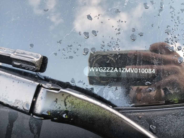 Volkswagen T-Roc Edition 1.6 TDI 85 kW (115 CV) Vehículo usado en Madrid Volkswagen T-Roc Edition 1.6 TDI 85 kW (115 CV) Vehículo usado en Madrid