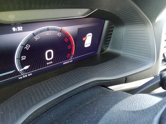 Skoda Karoq 2.0 TDI Ambition 4X4 DSG 110 kW (150 CV) Vehículo usado en Madrid Skoda Karoq 2.0 TDI Ambition 4X4 DSG 110 kW (150 CV) Vehículo usado en Madrid