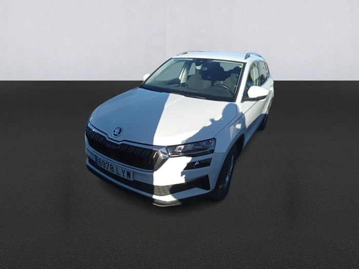 Skoda Karoq 2.0 TDI Ambition 4X4 DSG 110 kW (150 CV) Vehículo usado en Madrid Skoda Karoq 2.0 TDI Ambition 4X4 DSG 110 kW (150 CV) Vehículo usado en Madrid