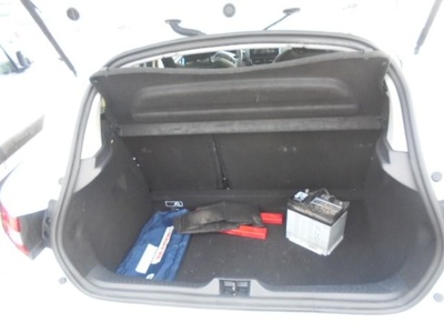 Renault Clio Business TCe 55 kW (75 CV) 13 Renault Clio Business TCe 55 kW (75 CV) 13