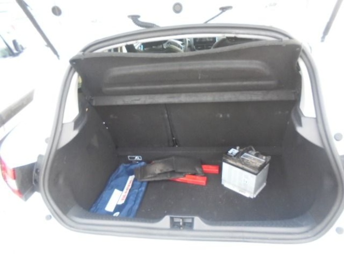 Renault Clio Business TCe 55 kW (75 CV) Vehículo usado en Madrid Renault Clio Business TCe 55 kW (75 CV) Vehículo usado en Madrid