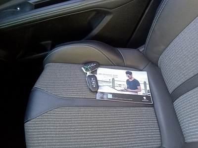 Peugeot 5008 BlueHDi 130 S&S Allure 96 kW (130 CV) 14 Peugeot 5008 BlueHDi 130 S&S Allure 96 kW (130 CV) 14