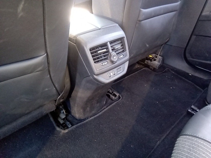 Peugeot 5008 BlueHDi 130 S&S Allure 96 kW (130 CV) Vehículo usado en Madrid Peugeot 5008 BlueHDi 130 S&S Allure 96 kW (130 CV) Vehículo usado en Madrid