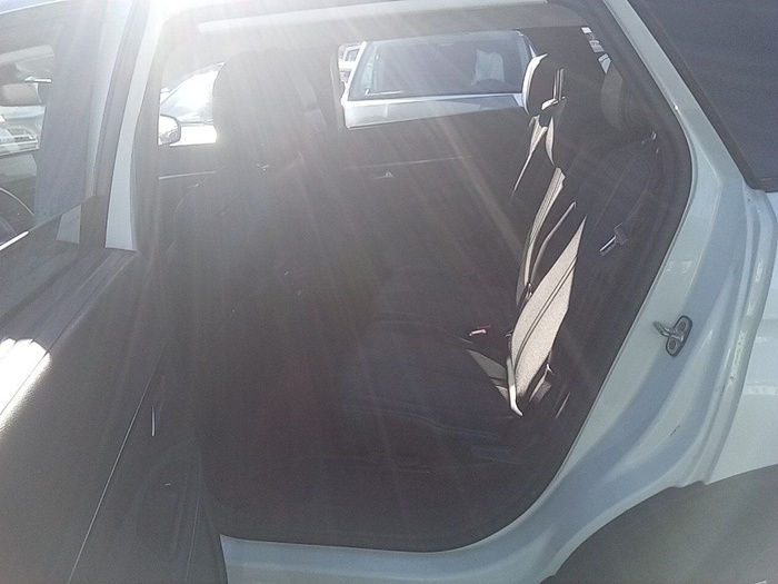 Peugeot 5008 BlueHDi 130 S&S Allure 96 kW (130 CV) Vehículo usado en Madrid Peugeot 5008 BlueHDi 130 S&S Allure 96 kW (130 CV) Vehículo usado en Madrid