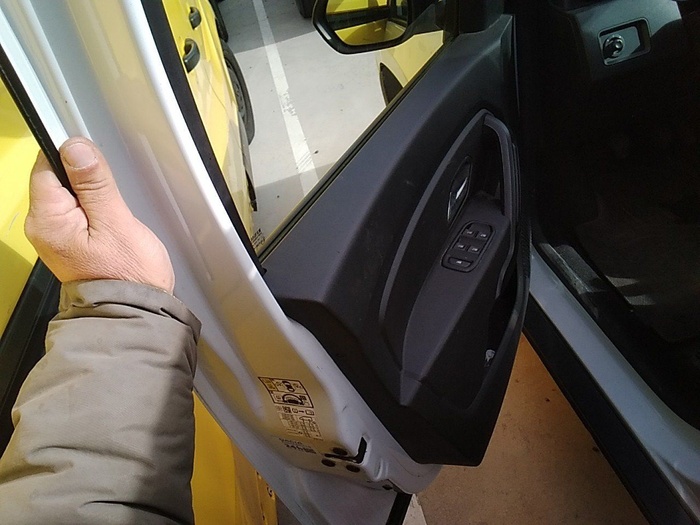 Dacia Duster Comfort Blue dCi 85 kW (115 CV) 4X4 Vehículo usado en Madrid Dacia Duster Comfort Blue dCi 85 kW (115 CV) 4X4 Vehículo usado en Madrid