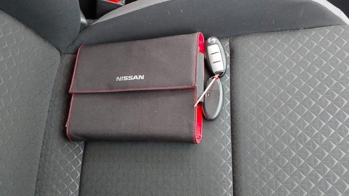 Nissan Juke DIG-T N-Connecta 4x2 84 kW (114 CV) Vehículo usado en Madrid Nissan Juke DIG-T N-Connecta 4x2 84 kW (114 CV) Vehículo usado en Madrid