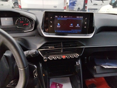 Peugeot 2008 BlueHDi 110 S&S Active Pack 81 kW (110 CV) 12 Peugeot 2008 BlueHDi 110 S&S Active Pack 81 kW (110 CV) 12