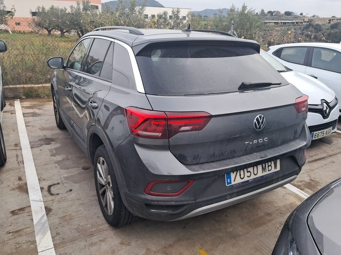 Volkswagen T-Roc Life 2.0 TDI 85 kW (115 CV) Vehículo usado en Madrid Volkswagen T-Roc Life 2.0 TDI 85 kW (115 CV) Vehículo usado en Madrid