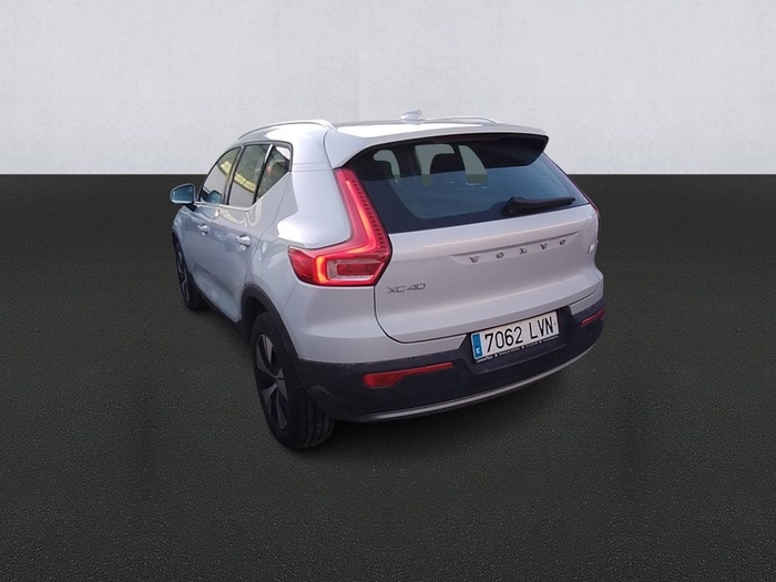 Volvo XC40 T5 Twin Recharge Inscription Expression Auto 193 kW (262 CV) Vehículo usado en Madrid Volvo XC40 T5 Twin Recharge Inscription Expression Auto 193 kW (262 CV) Vehículo usado en Madrid