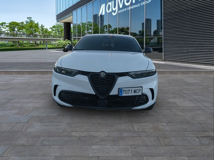 Alfa Romeo Tonale 1.5 MHEV Sprint FWD 96 kW (130 CV) Vehículo usado en Madrid Alfa Romeo Tonale 1.5 MHEV Sprint FWD 96 kW (130 CV) Vehículo usado en Madrid