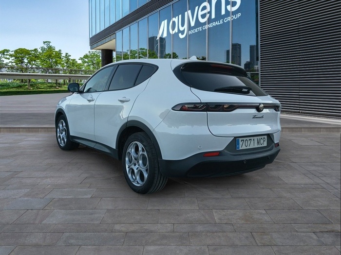 Alfa Romeo Tonale 1.5 MHEV Sprint FWD 96 kW (130 CV) Vehículo usado en Madrid Alfa Romeo Tonale 1.5 MHEV Sprint FWD 96 kW (130 CV) Vehículo usado en Madrid