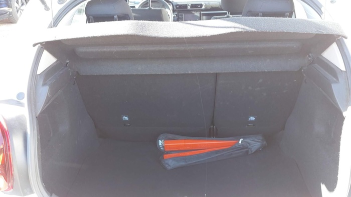 Citroen C3 BlueHDi 100 S&S Live Pack 75 KW (100 CV) Vehículo usado en Madrid Citroen C3 BlueHDi 100 S&S Live Pack 75 KW (100 CV) Vehículo usado en Madrid