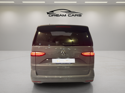 Volkswagen Multivan Life Batalla Corta 1.4 TSI PHEV 160 kW (218 CV) DSG 5 Volkswagen Multivan Life Batalla Corta 1.4 TSI PHEV 160 kW (218 CV) DSG 5