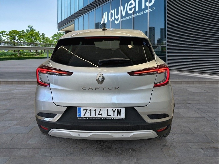 Renault Captur Zen TCe Micro Híbrido 103 kW (140 CV) GPF Vehículo usado en Madrid Renault Captur Zen TCe Micro Híbrido 103 kW (140 CV) GPF Vehículo usado en Madrid