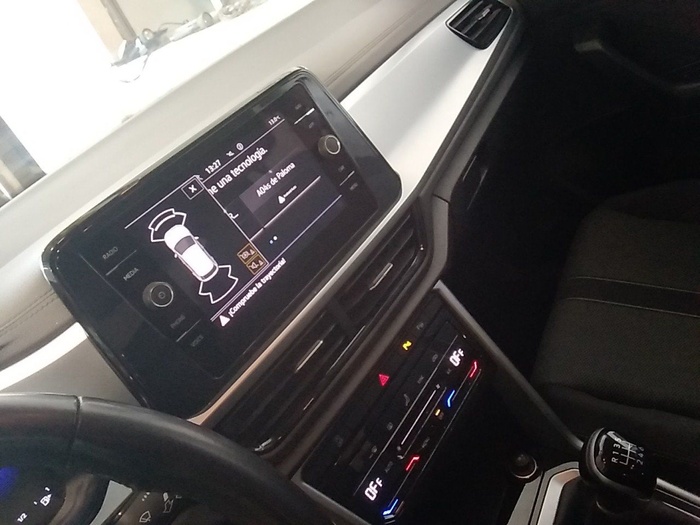 Volkswagen T-Roc Life 2.0 TDI 85 kW (115 CV) Vehículo usado en Madrid Volkswagen T-Roc Life 2.0 TDI 85 kW (115 CV) Vehículo usado en Madrid