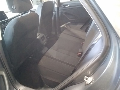 Volkswagen T-Roc Life 2.0 TDI 85 kW (115 CV) 13 Volkswagen T-Roc Life 2.0 TDI 85 kW (115 CV) 13