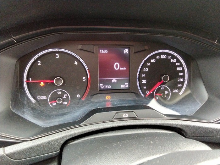 Volkswagen T-Roc Edition 2.0 TDI 85 kW (115 CV) Vehículo usado en Madrid Volkswagen T-Roc Edition 2.0 TDI 85 kW (115 CV) Vehículo usado en Madrid