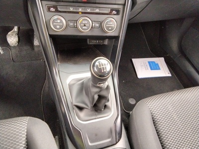 Volkswagen T-Roc Edition 2.0 TDI 85 kW (115 CV) 13 Volkswagen T-Roc Edition 2.0 TDI 85 kW (115 CV) 13