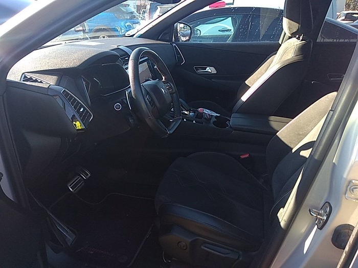 DS DS7 Crossback E-Tense 225 Performance Line Auto 165 kW (225 CV) Vehículo usado en Madrid DS DS7 Crossback E-Tense 225 Performance Line Auto 165 kW (225 CV) Vehículo usado en Madrid