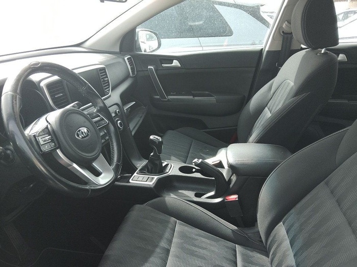 Kia Sportage 1.6 GDi Concept 4x2 97 kW (132 CV) Vehículo usado en Madrid Kia Sportage 1.6 GDi Concept 4x2 97 kW (132 CV) Vehículo usado en Madrid