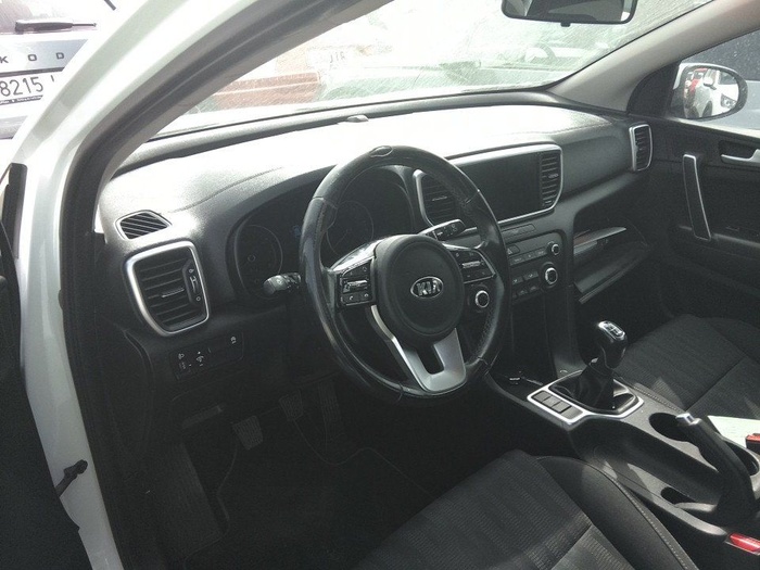 Kia Sportage 1.6 GDi Concept 4x2 97 kW (132 CV) Vehículo usado en Madrid Kia Sportage 1.6 GDi Concept 4x2 97 kW (132 CV) Vehículo usado en Madrid