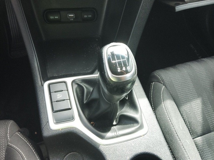 Kia Sportage 1.6 GDi Concept 4x2 97 kW (132 CV) Vehículo usado en Madrid Kia Sportage 1.6 GDi Concept 4x2 97 kW (132 CV) Vehículo usado en Madrid