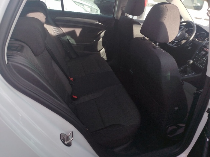 Volkswagen Golf Advance 1.6 TDI 85 kW (115 CV) Vehículo usado en Madrid Volkswagen Golf Advance 1.6 TDI 85 kW (115 CV) Vehículo usado en Madrid