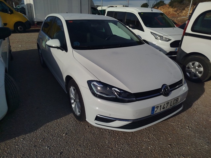 Volkswagen Golf Advance 1.6 TDI 85 kW (115 CV) Vehículo usado en Madrid Volkswagen Golf Advance 1.6 TDI 85 kW (115 CV) Vehículo usado en Madrid