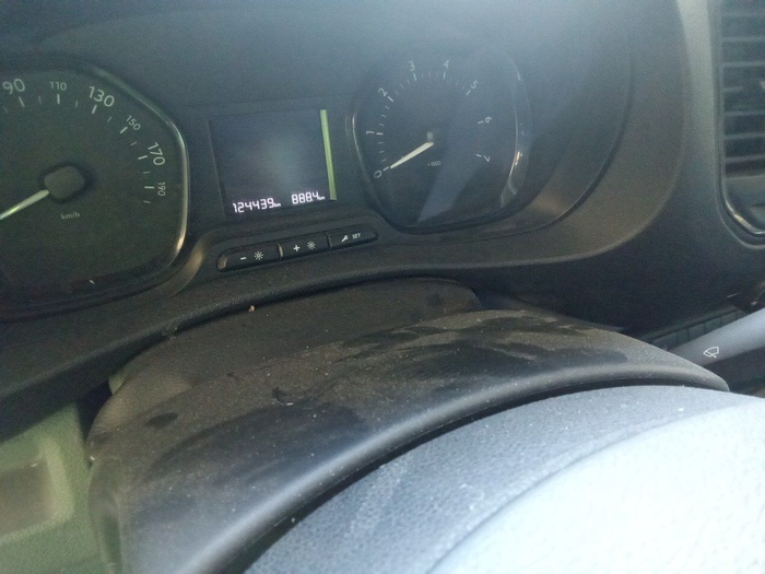 Opel Vivaro Furgon 1.5 Diesel M Standard Express 88 kW (120 CV) Vehículo usado en Madrid Opel Vivaro Furgon 1.5 Diesel M Standard Express 88 kW (120 CV) Vehículo usado en Madrid