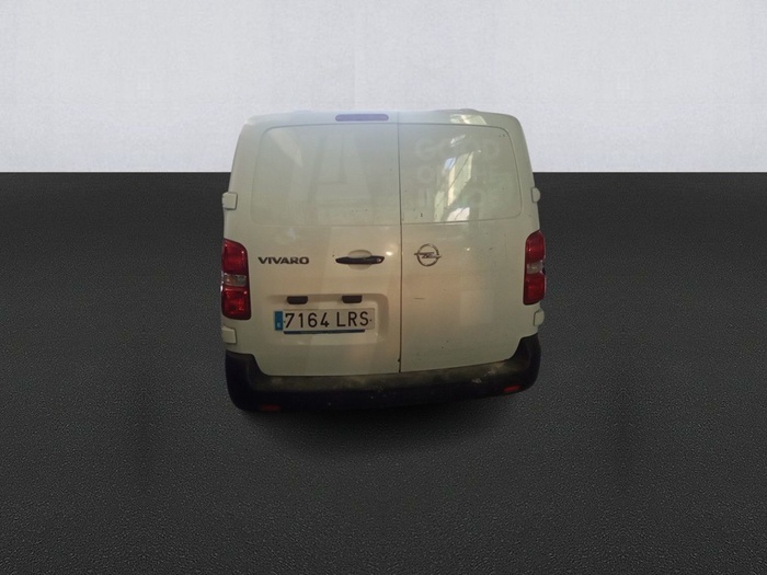 Opel Vivaro Furgon 1.5 Diesel M Standard Express 88 kW (120 CV) Vehículo usado en Madrid Opel Vivaro Furgon 1.5 Diesel M Standard Express 88 kW (120 CV) Vehículo usado en Madrid