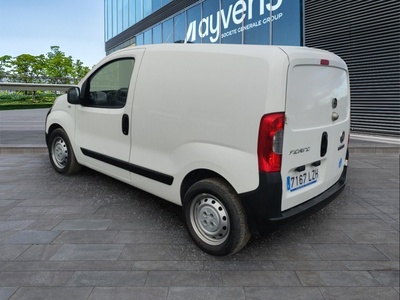 Fiat Fiorino Cargo Furgon 1.3 Multijet SX N1 70 kW (95 CV) 6 Fiat Fiorino Cargo Furgon 1.3 Multijet SX N1 70 kW (95 CV) 6