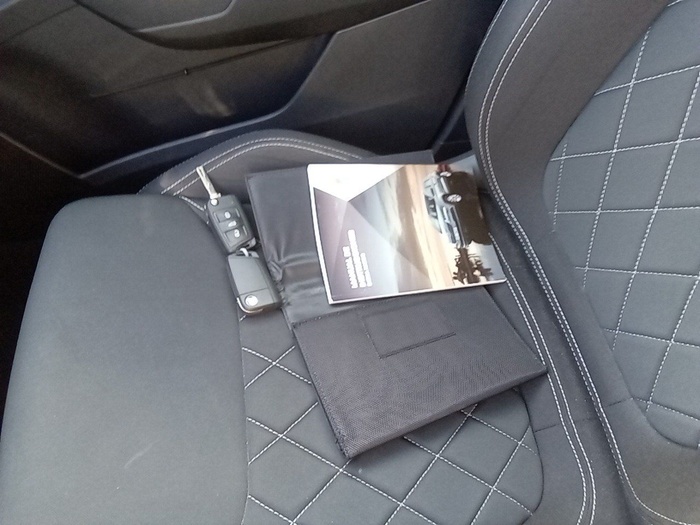 Skoda Karoq 2.0 TDI Sportline 110 kW (150 CV) Vehículo usado en Madrid Skoda Karoq 2.0 TDI Sportline 110 kW (150 CV) Vehículo usado en Madrid