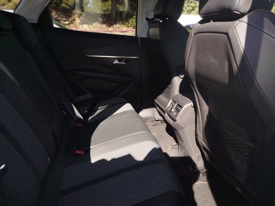 Peugeot 3008 BlueHDi 130 S&S Allure 96 kW (130 CV) 11 Peugeot 3008 BlueHDi 130 S&S Allure 96 kW (130 CV) 11