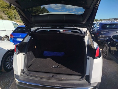 Peugeot 3008 BlueHDi 130 S&S Allure 96 kW (130 CV) 14 Peugeot 3008 BlueHDi 130 S&S Allure 96 kW (130 CV) 14