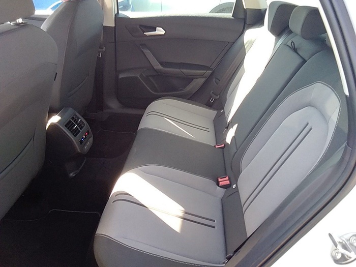 SEAT León ST 2.0 TDI Style Go 85 kW (115 CV) Vehículo usado en Madrid SEAT León ST 2.0 TDI Style Go 85 kW (115 CV) Vehículo usado en Madrid